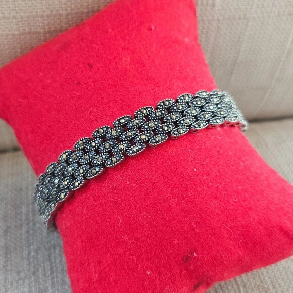 Elgin Bracelet Black Tone Chain Wristband Gold Tone small crystal Accent Sz 6.5 - Picture 1 of 10